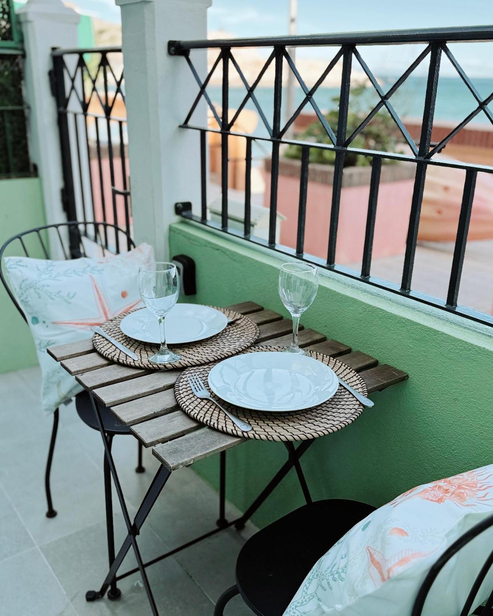 Unique Waterfront Duplex On The Mediterranean - Caleta, Catalan Bay Gibraltar Exterior foto